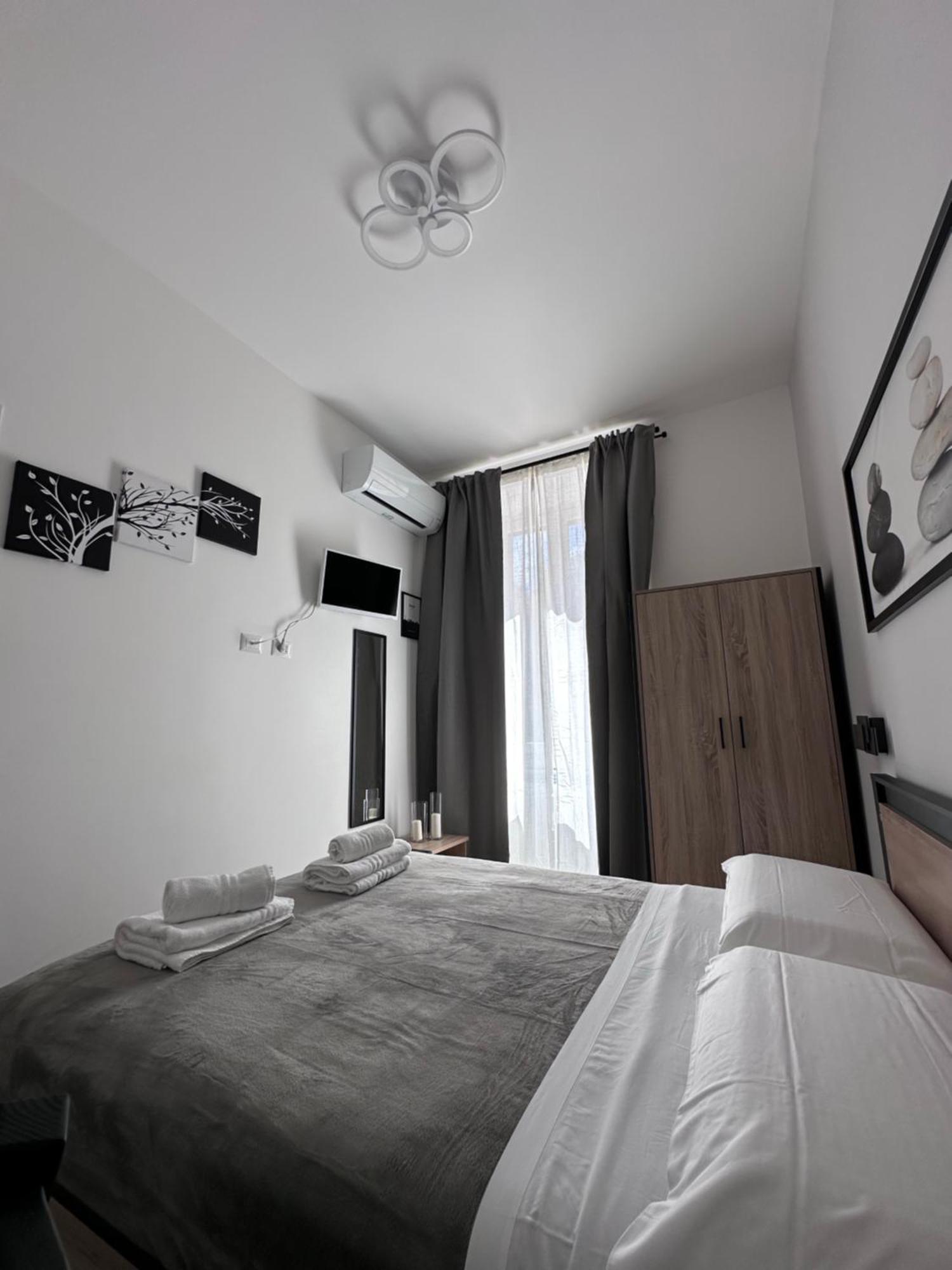 Roma Centro Softrooms Guest House Affittacamere Ngoại thất bức ảnh