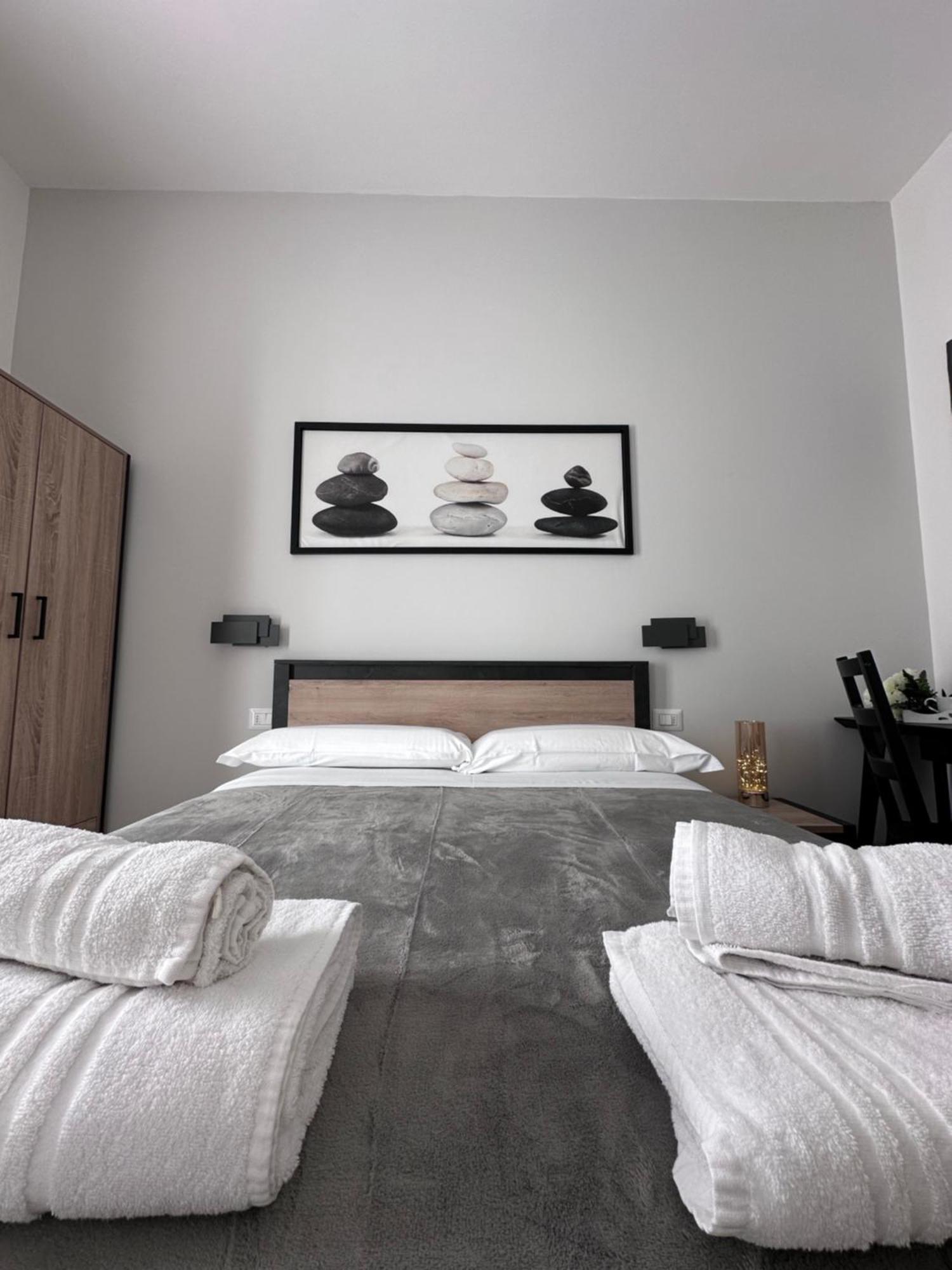 Roma Centro Softrooms Guest House Affittacamere Ngoại thất bức ảnh