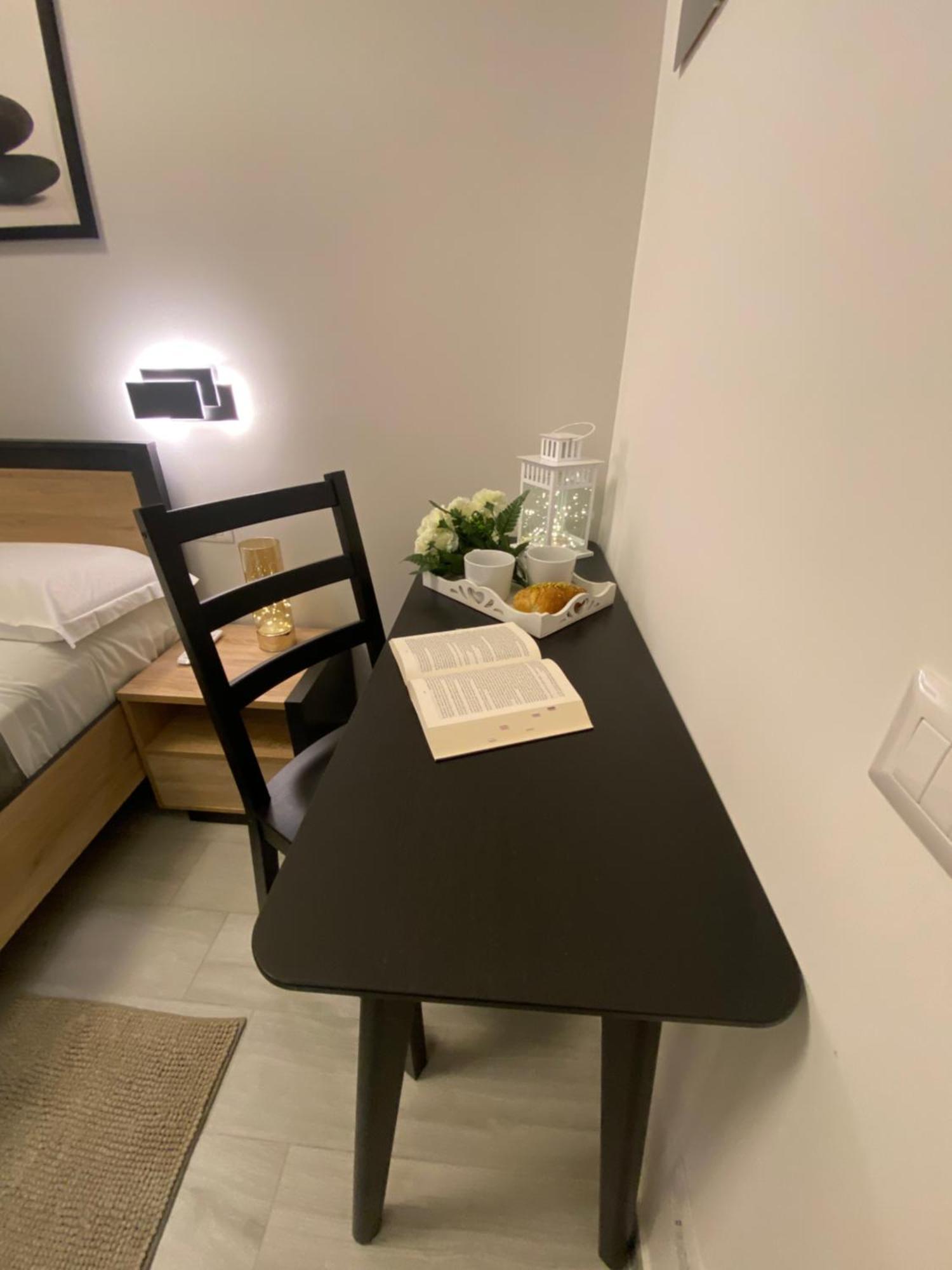 Roma Centro Softrooms Guest House Affittacamere Ngoại thất bức ảnh