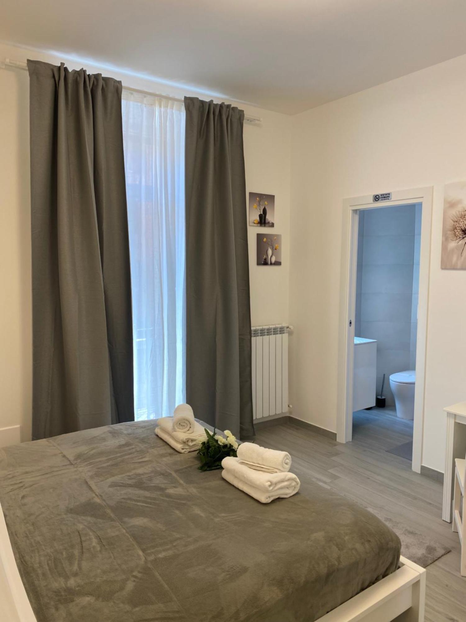 Roma Centro Softrooms Guest House Affittacamere Ngoại thất bức ảnh