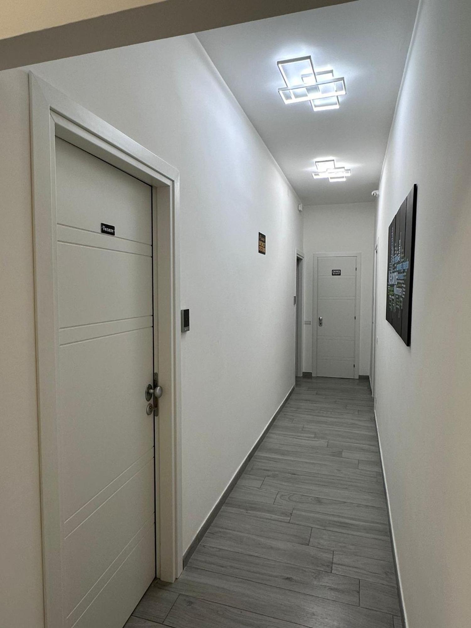 Roma Centro Softrooms Guest House Affittacamere Ngoại thất bức ảnh